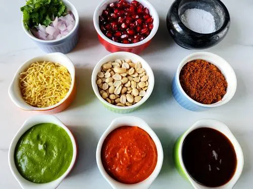 ingredients to assemble dabeli