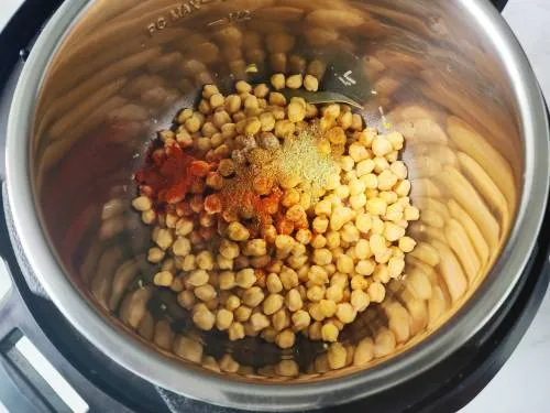 add chickpeas and spices