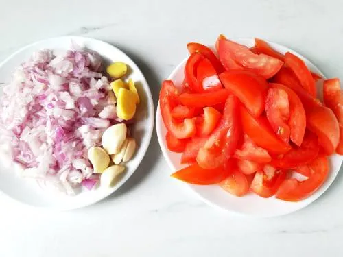 onions and tomatoes